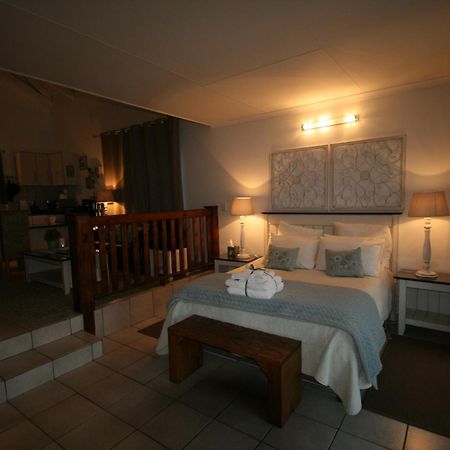 Dusk To Dawn Guesthouse Piet Retief Exterior photo